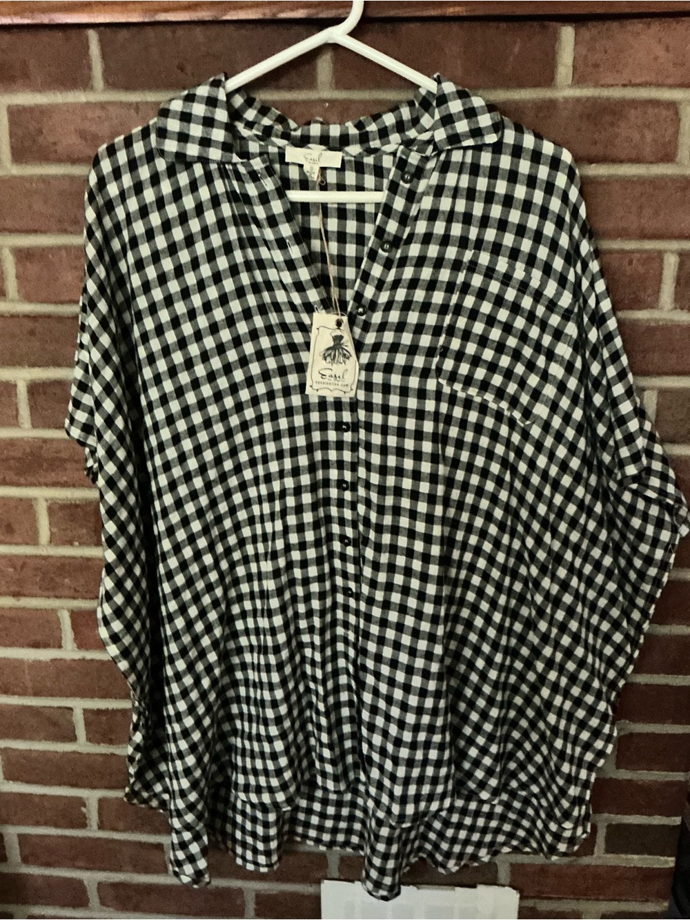 easel Black and White Gingham Button-Up Shirt